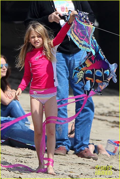 Photo Heidi Klum Beach Handstands With Leni Photo Just