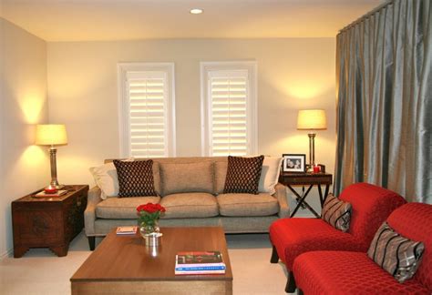 For a red living room design, you may also have the door to an adjacent room painted red, which would so here, we have gathered some spectacular red living room ideas for you to sift through and choose the best 2. Stylishly Comfortable Living Room Ideas and Tips You Must ...