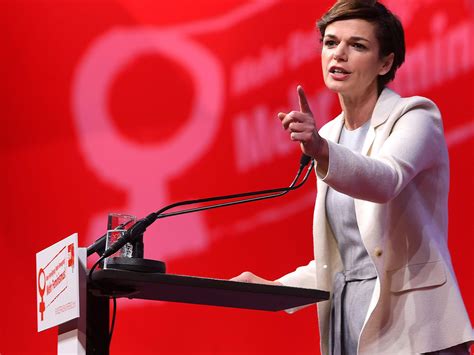In österreich sind die großen parteien unmittelbar nach dem vorzeitigen ende der regierung von. SPÖ Bundesparteitag LIVE: SPÖ wählt Rendi-Wagner zur neuen ...