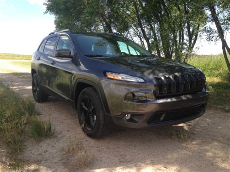 2015 Jeep Cherokee Latitude 4x4: Surprisingly Stylish ...