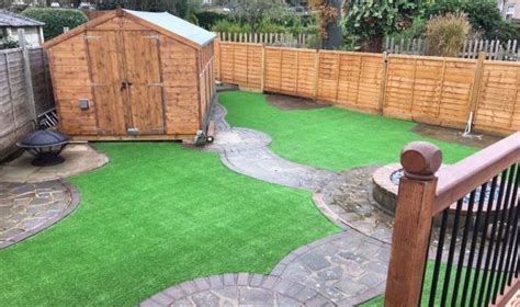 When installing artificial grass on dirt or soil, you'll need a subbase. How to lay artificial grass on a curve | Perfect Grass Ltd