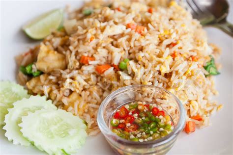 Tofu und Gemüse gebratener Reis Thai Menü Stock Bild Colourbox
