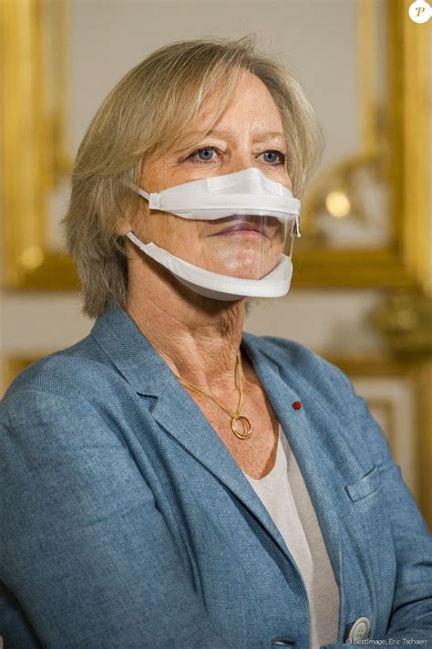 Renaud muselier et sophie cluzel conduiront chacun leur propre liste. Sophie Cluzel - Le premier ministre et la secrétaire d ...