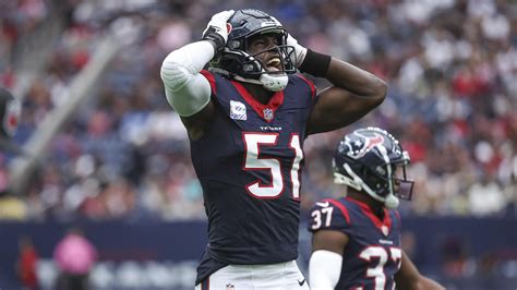 Houston Texans Defense Has A Familiar Dominant Feel To It Bvm Sports