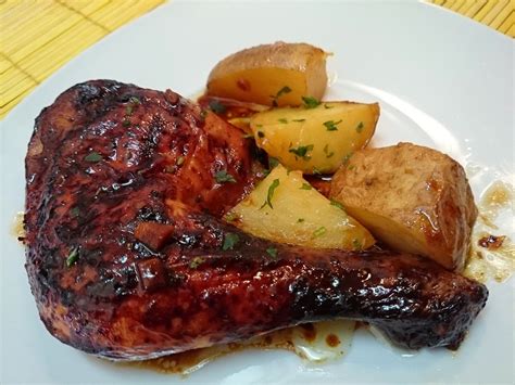 Cómo preparar un sencillo y económico guiso de pollo a la cerveza. Muslos de pollo glaseados con miel y mostaza | Muslos de ...
