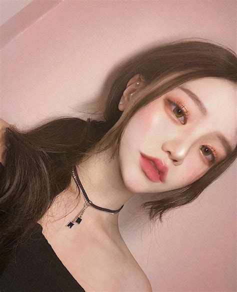 pin de 𝑨𝒔𝒉 en ┊☆ ˗ˏˋᴜʟᴢᴢᴀɴɢ ɢɪʀʟsˎˊ˗ maquillaje de ojos coreano maquillaje ulzzang
