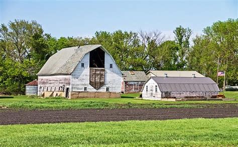 Iowa Dairy Farm By Wayne Stabnaw In 2021 Old Farm Dairy Farms Old Barns