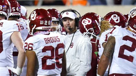 Usc Hires Coach Lincoln Riley Away From Oklahoma
