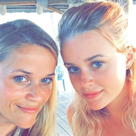 Bronzed Beauties From Photographic Evidence Reese Witherspoon And Ava