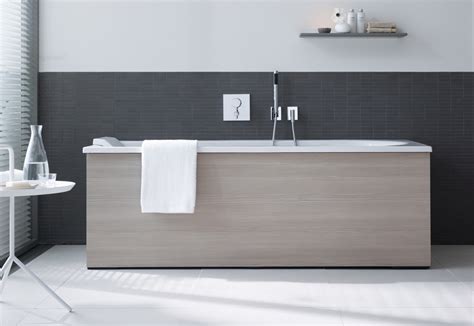 The soaking tubs in this post have appropriate sizes and constructed from sturdy materials to improve your bathing experience. Everybody's darling bath tub square by Duravit | STYLEPARK