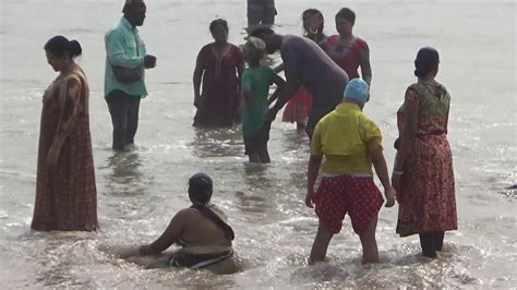 Sea Bathing At Puri Youtube