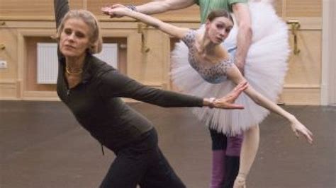 Bolshoi Theater Brings Balanchines Jewels To Life
