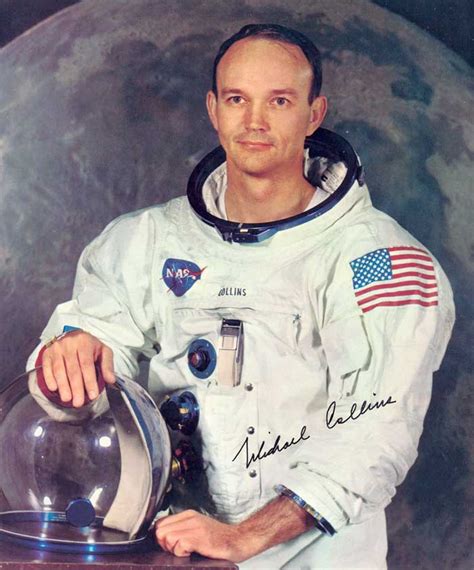 Apollo 11 astronaut michael collins dies collins was the crew member who stayed in orbit on the apollo 11 command module while neil armstrong and buzz aldrin walked on the moon. Michael Collins: Todo Lo Que Necesitas Saber