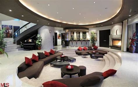 This would be the most expensive when compared to the condo and the townhouse in terms of both, total purchase price and ongoing maintenance, but also gives you the most independence and privacy. Homes of the Rich - The Web's #1 Luxury Real Estate Blog ...