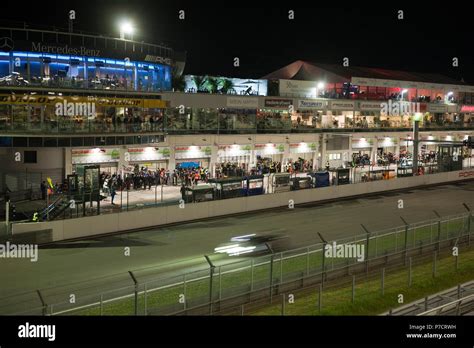 Grandstand Car Racing Hi Res Stock Photography And Images Alamy
