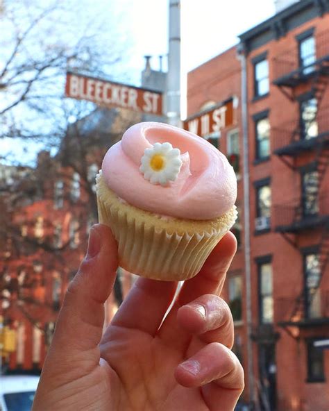 How To Make Magnolia Bakery Cupcake Inspired By Sex And The City