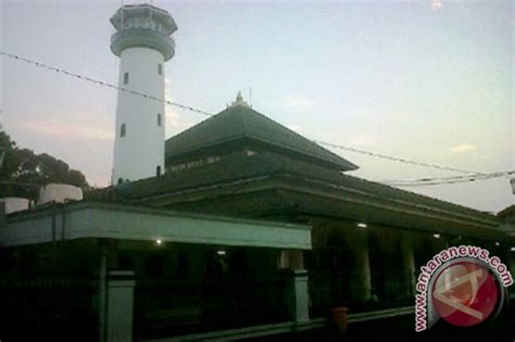 8 Tempat Wisata Religi Terbaik di Surabaya, Apa Saja Itu? : Okezone Travel