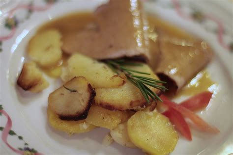 Cottura la lonza e del pepe di maiale del barbecue. Lonza di maiale in salsa di cipolline: ricette con pentola ...