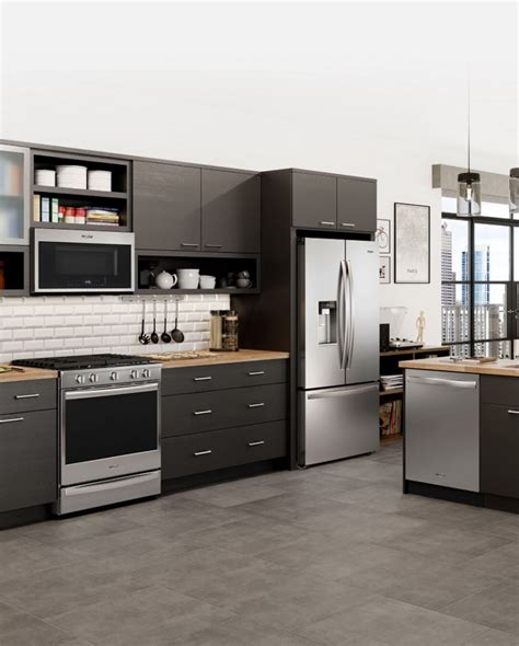 Everyday household cleaners can work wonders, however, you can use white vinegar and water to wipe the bathtub as well. Dishwasher & Cleaning | Whirlpool