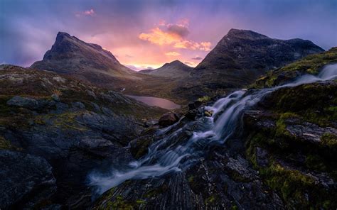 Romsdalen Valley In Norway Sunrise Morning Light Desktop ...