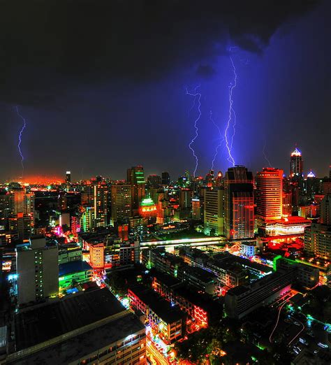 Relâmpago Cidade Noturna Relâmpago Edifícios Bangkok Tailandia Hd
