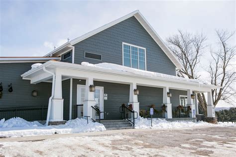 Barnyard golf course in prairie du chien, wisconsin: Prairie du Chien Country Club - Momchilovic Drywall & Paint