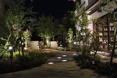 幻想的な夜の空間を演出 #lightingmeister #pinterest #gardenlighting # ...