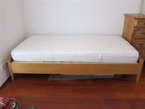 Die matratzen sind jeweils 90cmx200cm. Bett 90x200 cm inkl. Matratze/Lattenrost | Kaufen auf Ricardo