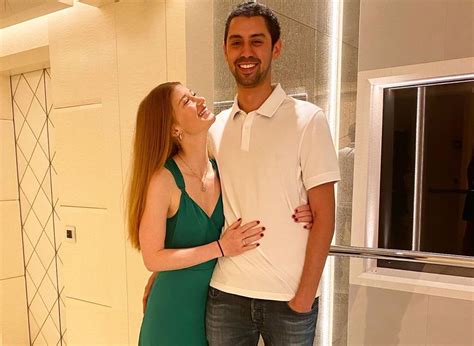 She is renowned as the eldest brood of world's richest man bill gates. Jennifer Katharine Bio - Age, Career, Education, Boyfriend ...