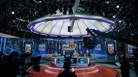Fox Sports 2021 Nfl Broadcaster Lineup Anchored By Leading Veterans