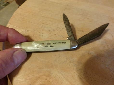 The best pocket knife can do anything from cutting open a package to prying the lid off a particularly stubborn soup can. Vintage 1945 1955 HAMMER BRAND USA, Hammer Pocket knife ...