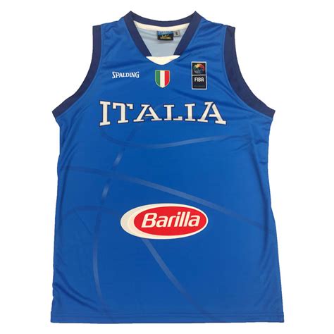 La nostra linea di abbigliamento basket comprende due kit (canotta e pantaloncino) con vestibilità e caratteristiche tecniche molto simili a quelle dell'nba. Canotta Replica Italia Basketball | Spalding | Basketmania