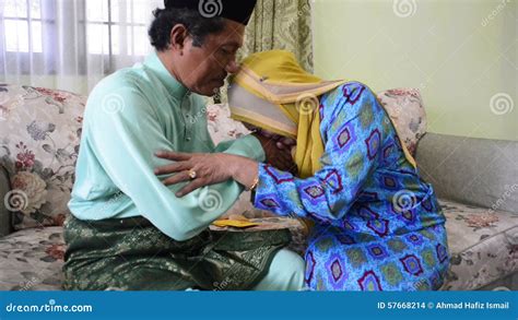 Ipoh Malaysia Circa July A Muslim Husband And Wife Asking
