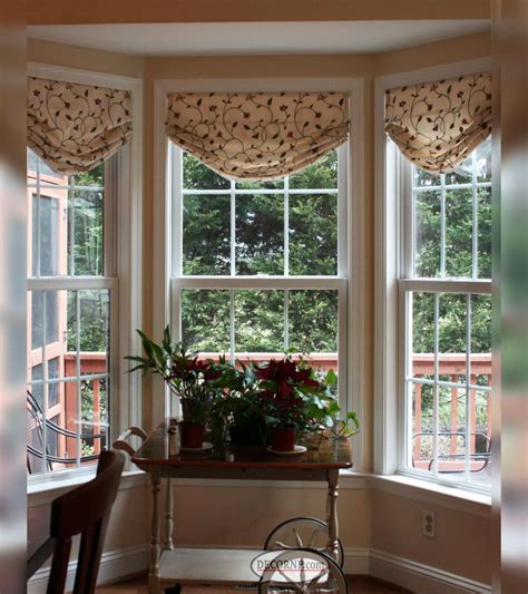 30 Bay Window Covering Ideas