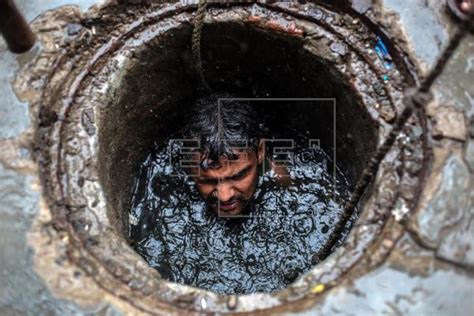 5 lines on cleanliness in english. India's sewer cleaners, dangerous work for little money ...