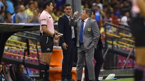 Smh.i've seen better from you pft. 11 momentos por los que nunca olvidaremos a Miguel Herrera