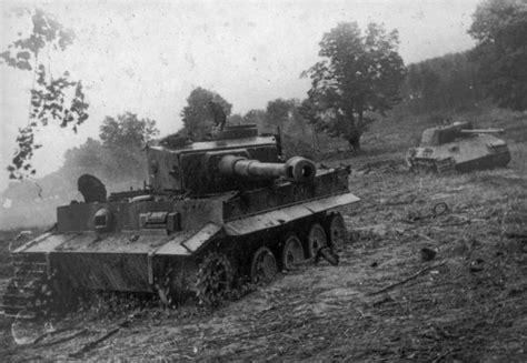 Немецкие танки Тигр и Пантера подбитые в районе Дрогобыча