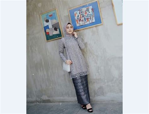 Cara menempel brokat kebaya dengan mesin manual. 100+ Inspirasi Baju Kebaya Pesta 2019 Terbaru dan ...