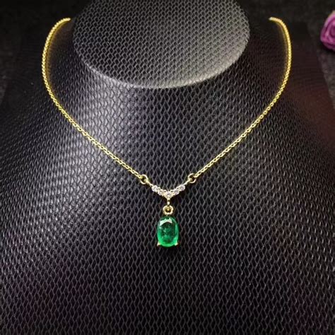 Natural Green Emerald Gem Necklace Natural Gemstone Pendant Necklace