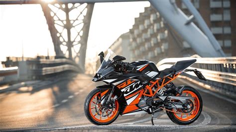 Duke 200 is available with manual transmission. KTM RC 200 Wallpapers - Wallpaper Cave