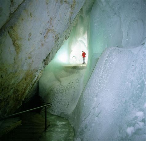 Eisriesenwelt Werfen A Guide To The Worlds Largest Ice Cave Road