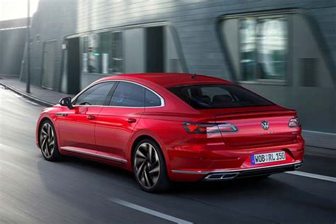 New Volkswagen Arteon Debuts With Shooting Brake Version And Plug In