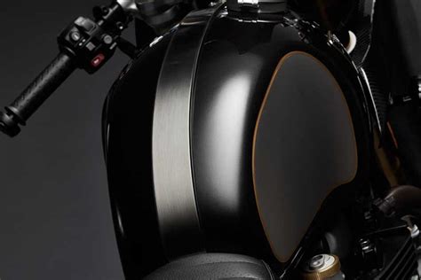 The production of the thruxton tfc will be limited to only 750 units worldwide, wherein each build is never to be repeated, says the company. New Triumph Thruxton TFC Limited Edition งาน Custom จาก ...
