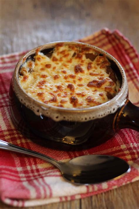Soupe à loignon gratinée de ma mère