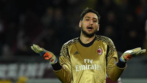 Born 25 february 1999) is an italian professional footballer who plays as a goalkeeper for serie a club milan also as. Juventus eye Donnarumma as Buffon's heir amid AC Milan ...
