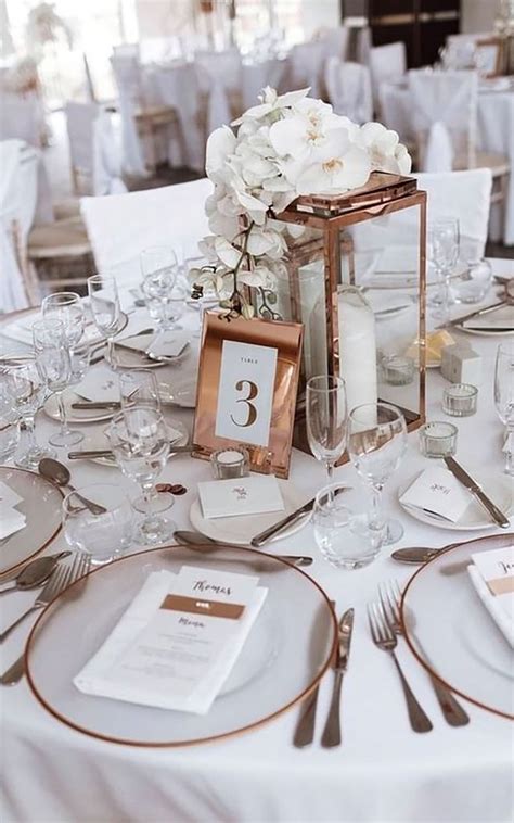Details 140+ brides selling used wedding decorations best - seven.edu.vn