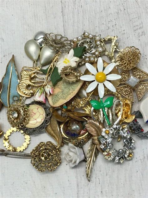 Vintage Junk Jewelry Lot Brooches Pins Craft Supply Costume Etsy
