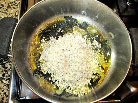 The broth can be derived from meat, fish, or vegetables. Risotto all'ortica - Vita in Campagna