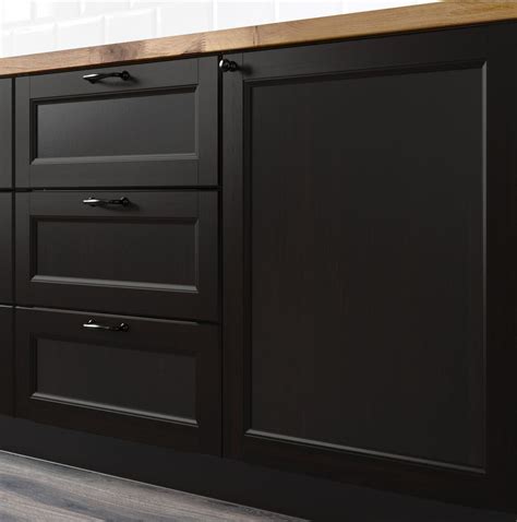 People are often apprehensive about painting kitchen cabinets, period. Matte Black Is Taking Over Kitchens Everywhere | Black kitchens, Black kitchen cabinets, Ikea ...
