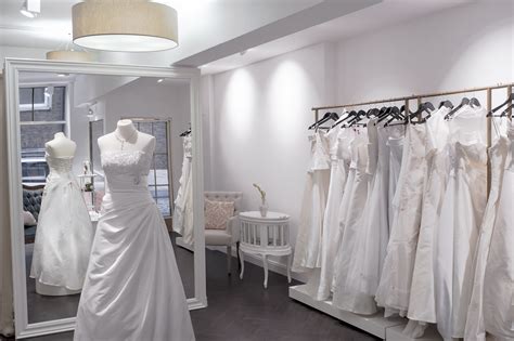 Https://wstravely.com/wedding/best Places To Go Wedding Dress Shopping In Nyc